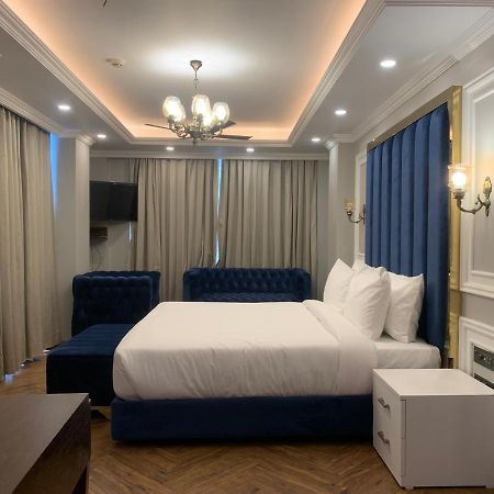 Claret Inn & Suite Далхаузі Екстер'єр фото